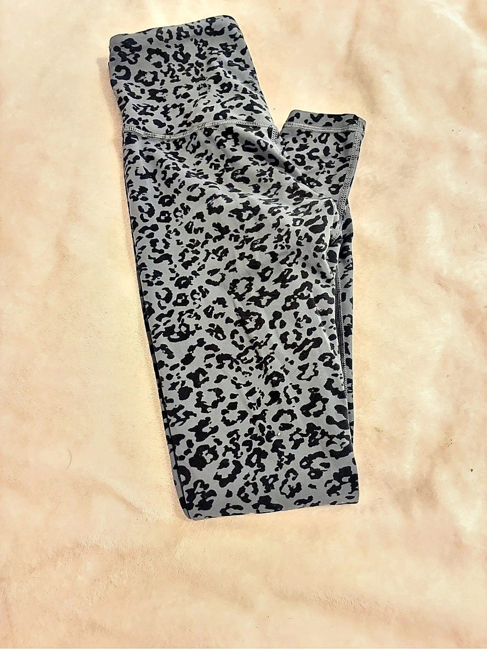 Athleta Elation Ultra High Rise Tight Animal Print Leggings Gray & Black 🩶🐆